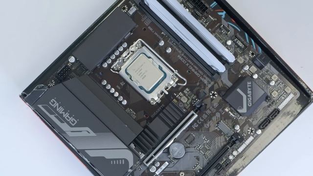 Building an INSANE $2000 Gaming PC Build! ? [Full Build Guide w/ Custom Case!] смотреть онлайн
