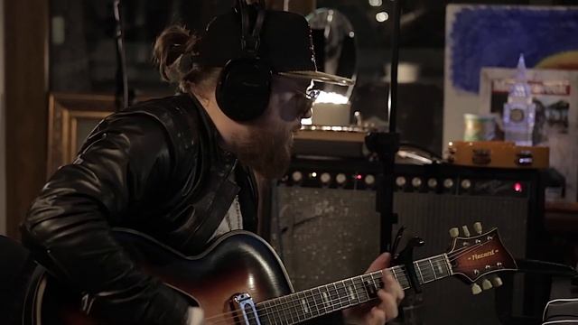 Ableton Live Jam Session on Musima Record Guitar Илья Драгунов гитарист смотреть онлайн