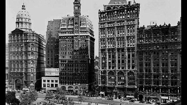 nyc-tony hayes-from a fender VI-great pics of nyc in black and white смотреть онлайн
