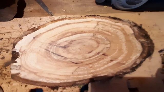 Разделочная ДОСКА из спила смотреть онлайн