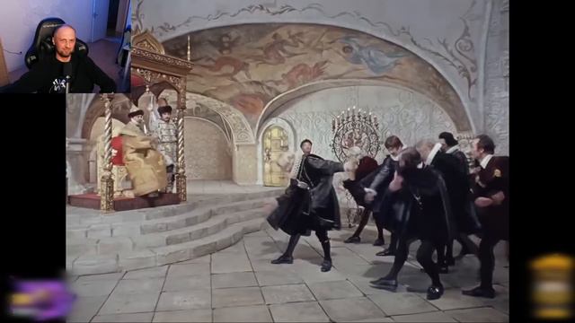 ЗУБАРЕВ СМОТРИТ 