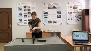 Суперскорость девушки, разборки и сборки Автомата Калашникова АК-74