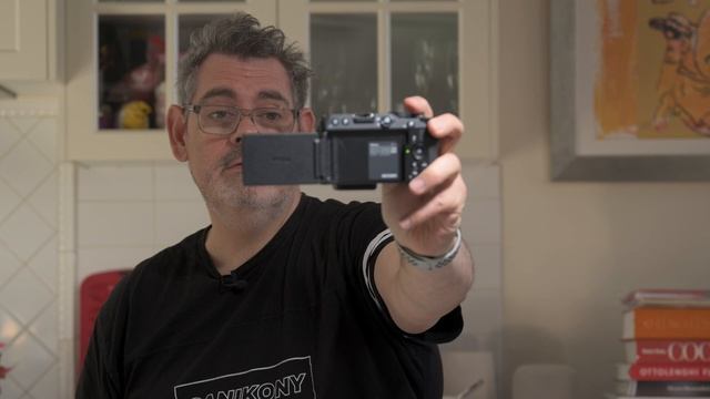 Nikon Z 30 / Tries On 30 + Lenses - NIKON Z + F, Sony, Pergear, LAOWA, VILTROX and More | Matt Irwi смотреть онлайн