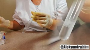 Супер опыт по химии| взаимодействие хлорида алюминия с щелочью|