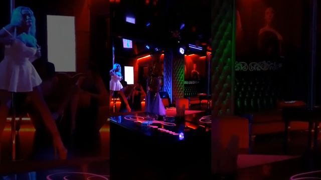 Саксофонист Сочи Виктория Сапарова- Happy new year 8 938 453 93 00 смотреть онлайн