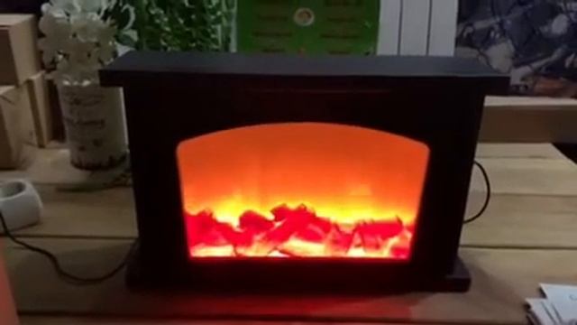 Декоративний камін з підсвічуванням, з ефектом "палаючого вогню" смотреть онлайн