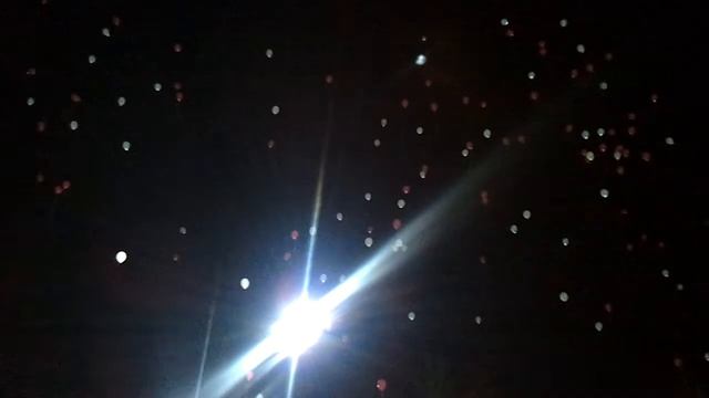 запуск воздушных шаров в пасхальную ночь в Воронеже смотреть онлайн