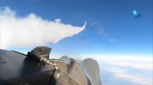 Пуск ракеты многоцелевым истребителем Су-35С