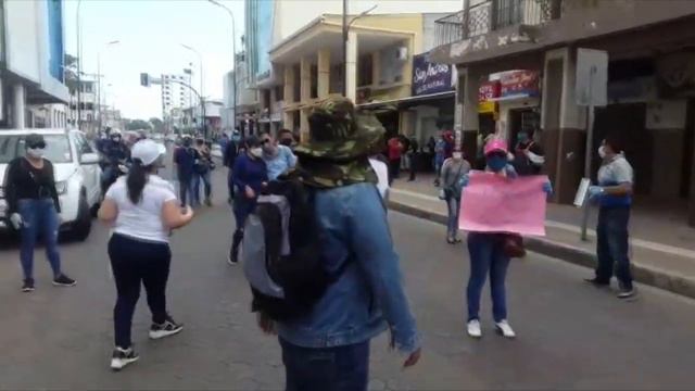 PROTESTA POR DESVINCULACIÓN DE PROFESORES смотреть онлайн