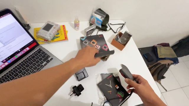 Unboxing Kodak EasyShare M530