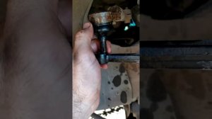 Приора #16. замена пыльника рулевого наконечника. заморочка с фиксатором