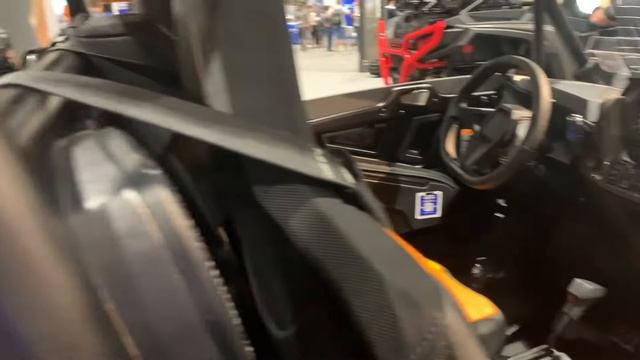 2024 Polaris Razor XP 1000 Premium walk around смотреть онлайн