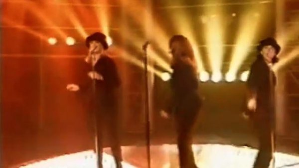 Belinda Carlisle -  Leave a light on -  SUPER channel 1989