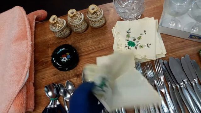 всякая всячина baraholka rasprodaga lugansk 3klmn movies магазин барахолки третий километр смотреть онлайн