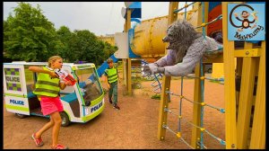 Дети и Машина. Диана и Даня на Полицейской машине ловят Волка. Манкиту