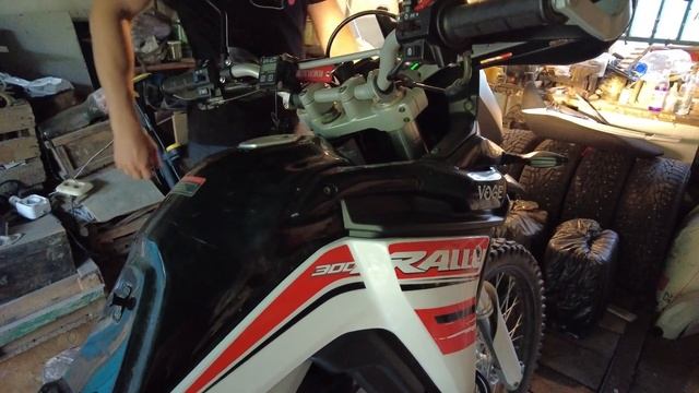 Перша поломка Loncin LX 300 GY ( VOGE 300 Rally) за майже 3000 км. пробігу. смотреть онлайн