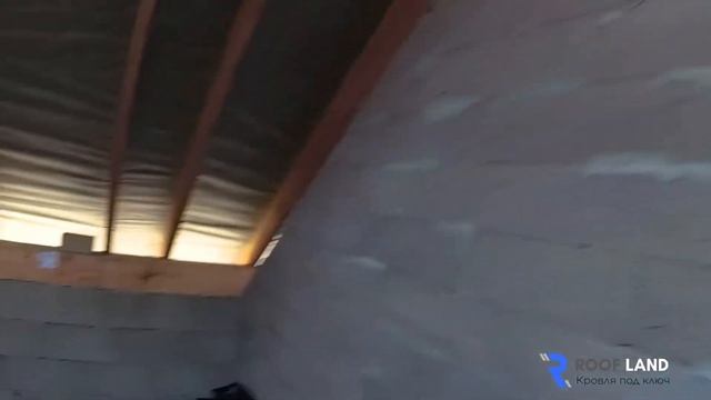 Установка стропильной системы двускатной кровли. Часть 1 смотреть онлайн