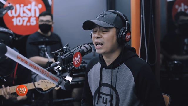 Parokya ni Edgar performs "Para Sa'yo" LIVE on Wish 107.5 Bus смотреть онлайн