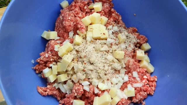 GURMANSKA PLJESKAVICA na malo drugačiji način | Super recept |4K смотреть онлайн