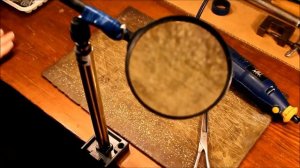 Как сделать лупу настольную на скорую руку. Линза для работ из кронштейна от гравёра.