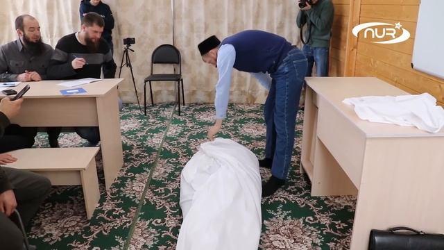 Умер мусульманин. Покажем как похоронить.