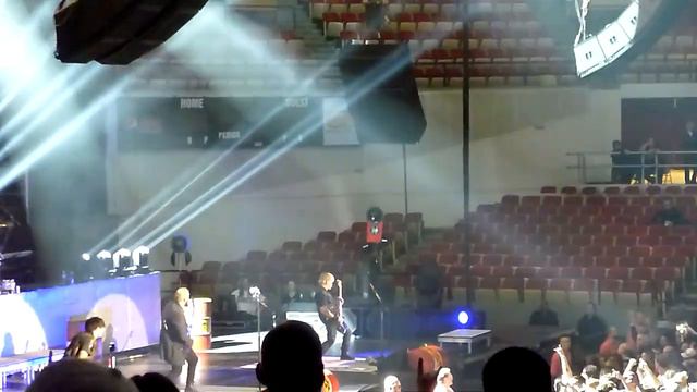 Three Days Grace (Matt Walst) - Break Live Alliant Energy Center Madison WI смотреть онлайн