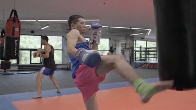 Нурым Кемал - тренер Fightclub.kz (муай тай) смотреть онлайн