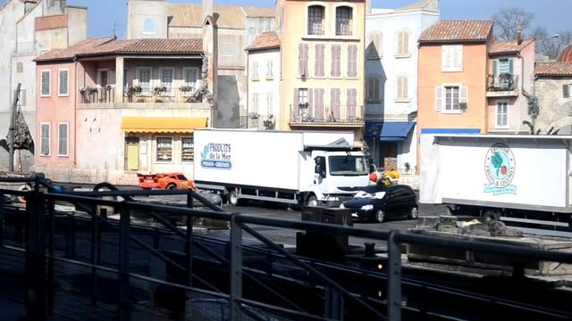 Moteurs... Action! Stunt Show Spectacular - Stunt 2 (Starring Lightening McQueen)