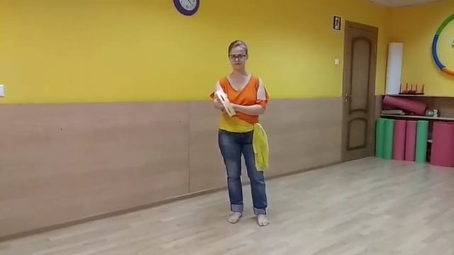 Gypsy bellydance with a tambourine. Lesson 1 смотреть онлайн