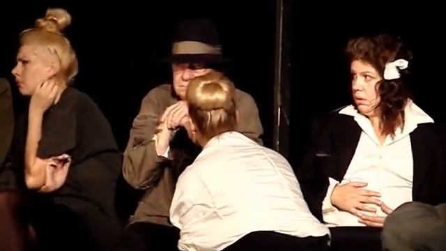 Добрый человек из Сезуана. Ванг и Шен Те смотреть онлайн