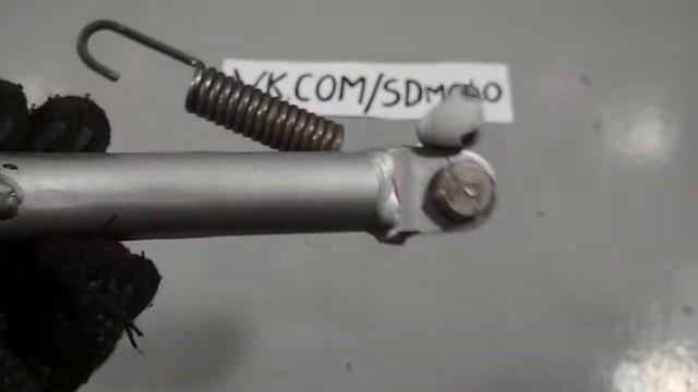 Моторазборка - Боковая подножка Kawasaki KLX 250 смотреть онлайн