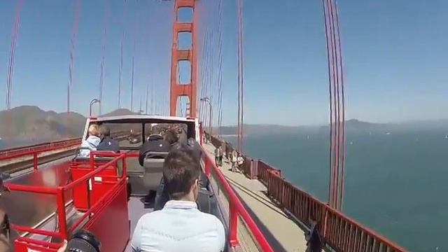 Crossing The Golden Gate Bridge, San Francisco California смотреть онлайн