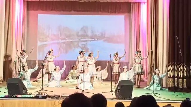 Коллектив "Серпантин" город Осиповичи танец "За рекою" смотреть онлайн