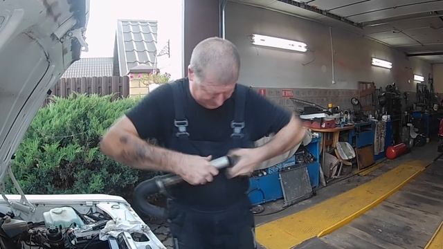 Волга ГАЗ 24 с ДВС Опель Омега А. Замена радиатора, и не только./ GAZ 24 Volga engine opel omega a смотреть онлайн