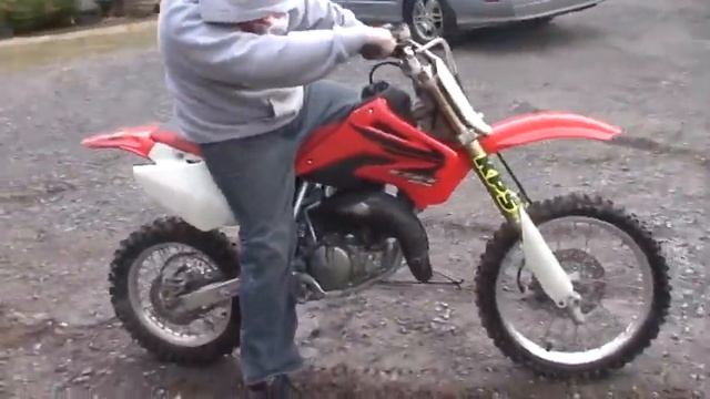 Copy of Honda CR 85r walk around смотреть онлайн