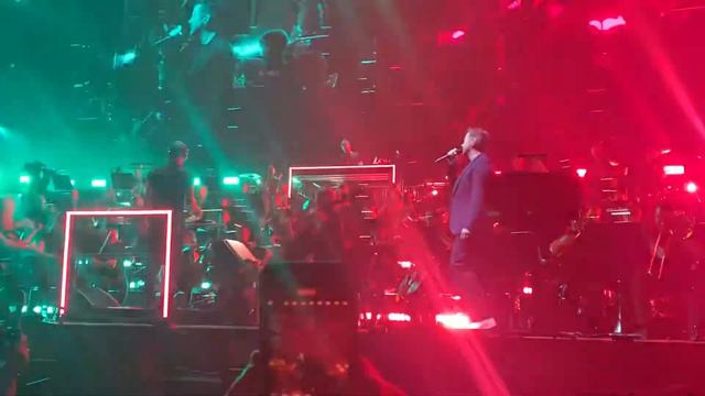 Rick Ashley doing Adamski killer with the heritage orchestra in the O2, December 2021. Brilliant! смотреть онлайн