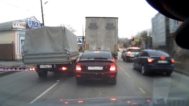 Встречка Каменск-Уральский Ленина/Карламаркса 19.10.17 смотреть онлайн
