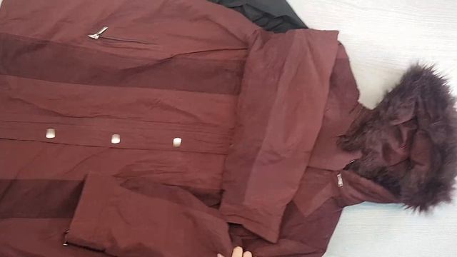 05487 Folded Heavy Anoraks (Теплые куртки HQ м/ж)№22 18,15 кг 5,50€ за кг 20 ед смотреть онлайн
