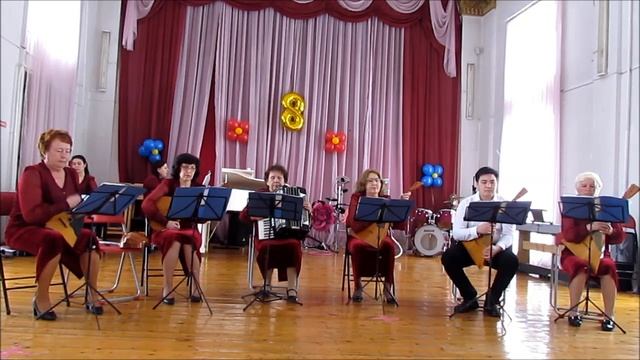 Р.н.п. "Я на камушке сижу". Обработка В.Лушникова. смотреть онлайн