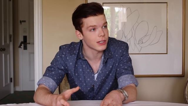 Cameron Monaghan Talks THE GIVER & More смотреть онлайн