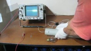 БТГ генератор .Возбуждение бифилярной катушки без индуктора