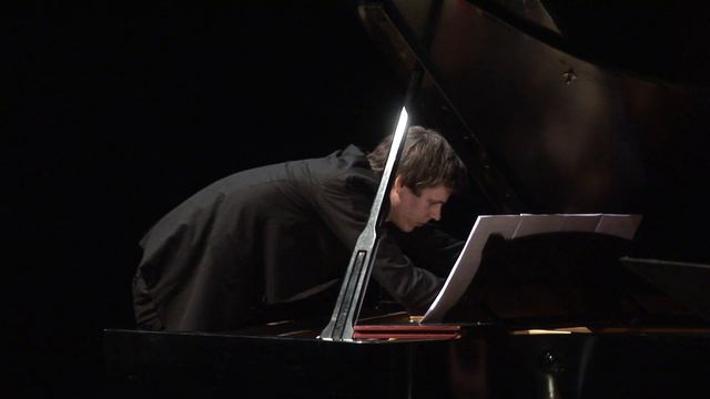 Dust Unsettled, Mauricio Pauly смотреть онлайн