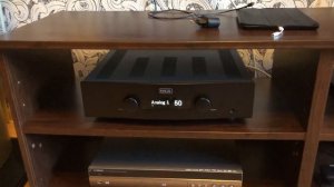 Интегральный усилитель Hegel H190 - распаковка и включение