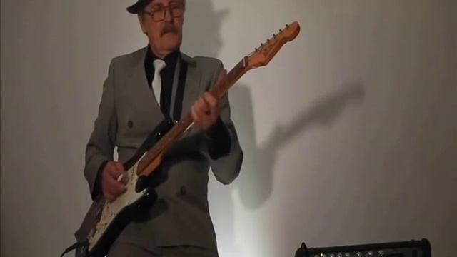 Rock n Roll is King. смотреть онлайн