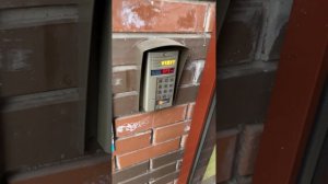 Инструкция по дистанционному заселению в квартиру посуточно   кодовым сейфом для ключей. Arenda67.r