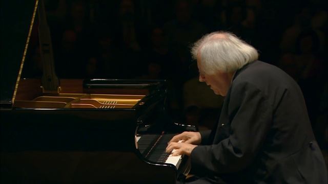 Grigory Sokolov - Schubert Impromptu Nr. 2 Es-Dur смотреть онлайн