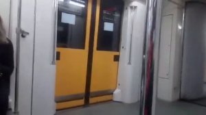 Метро Казань от станция метро авистроитеная - Кремлемская .Часть 1