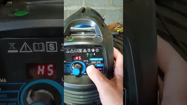 Сварочный инвертор Solaris Mma 256