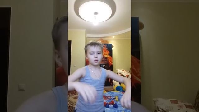 Мои первые гантели смотреть онлайн