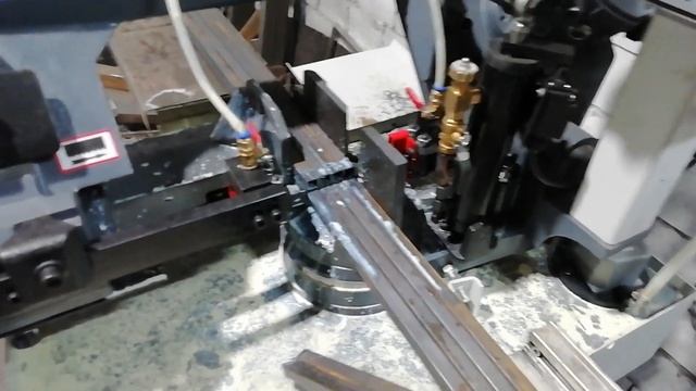 Холодная ковка и ленточная пила по металлу смотреть онлайн